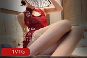 最新美少女《草莓味的软糖》作品