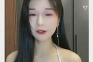 最新绿播萌妹下海！尺度突破-七月、野原小兔