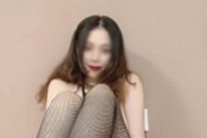 最新阿崩 教育萌妹老婆露出 收费视频