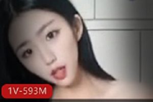 最新漂亮小姐姐大战头套男