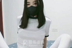 最新扣扣传媒-锅锅酱萝莉白絲诱惑