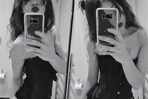 最新欧美小姐姐《MissAlice》作品