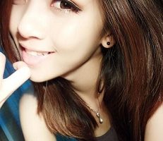 最新网红《雯妹不听话》资源