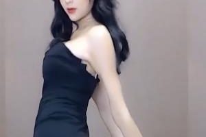 虎牙朴惠恩经典热舞视频合集，颜值滤镜卸妆化妆舞蹈直播小姐姐