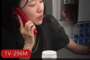 东营女英语老师李汶芯自拍GIF动图，抖音热播，学校趣事大揭秘！