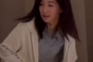 清纯漂亮学生妹刘一手，甜美声音边缘魅力，900M视频精彩互动