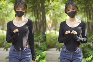 抖音玩偶姐姐模仿视频：小桃酱和猫女骑惊人人气