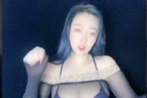 为您带来了虎牙超人气本土标准东方美女大球浮力主播《欣妹妹》果舞稀缺资源超全合集197V14G，让您尽情欣赏她的独特魅力和舞姿，绝对不容错过！